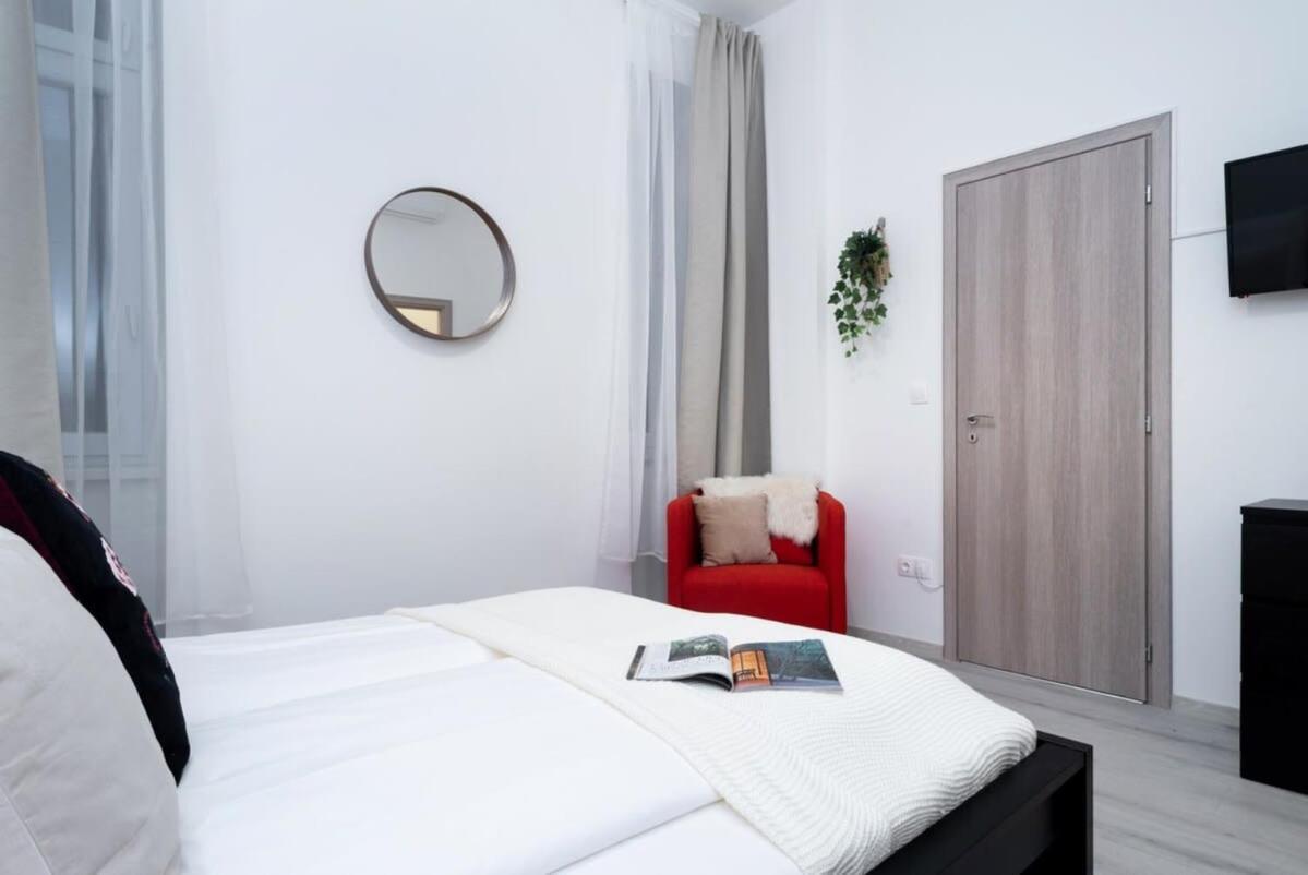 New Home At Exlusive Central Location Budapeste Exterior foto